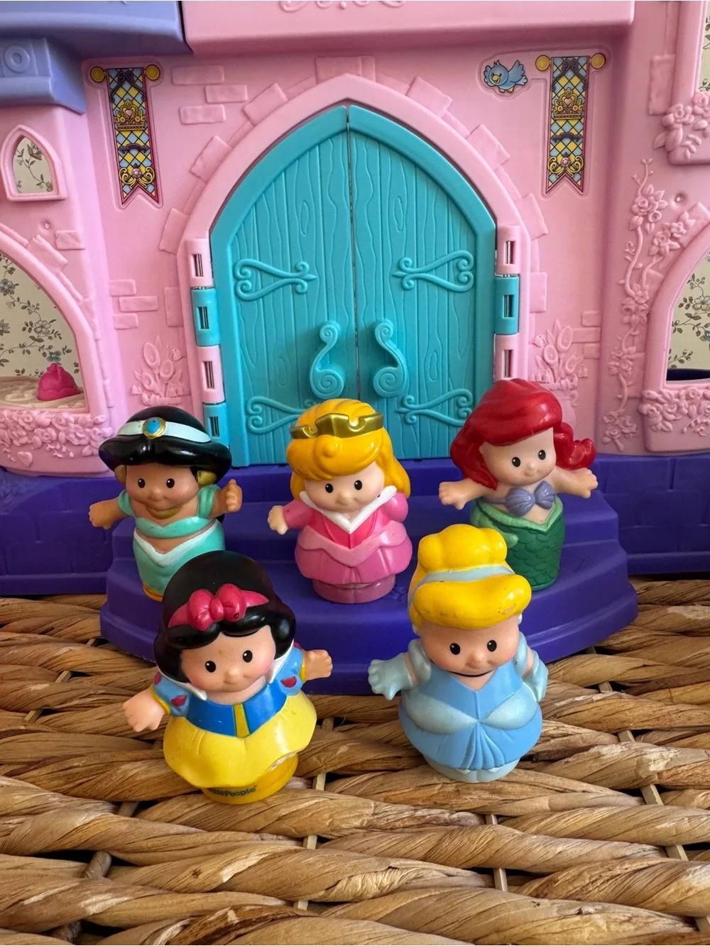 Fisher-Price Little People disney princess songs palace castle carriage talkers - Picture 4 of 5